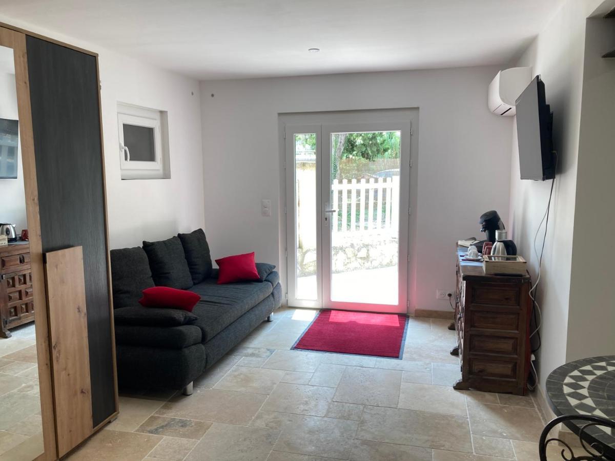 Le Studio D Aurelie Avec Spa Ete En Pleine Campagne Et Proche De Toute Commodite Рокмор Екстериор снимка